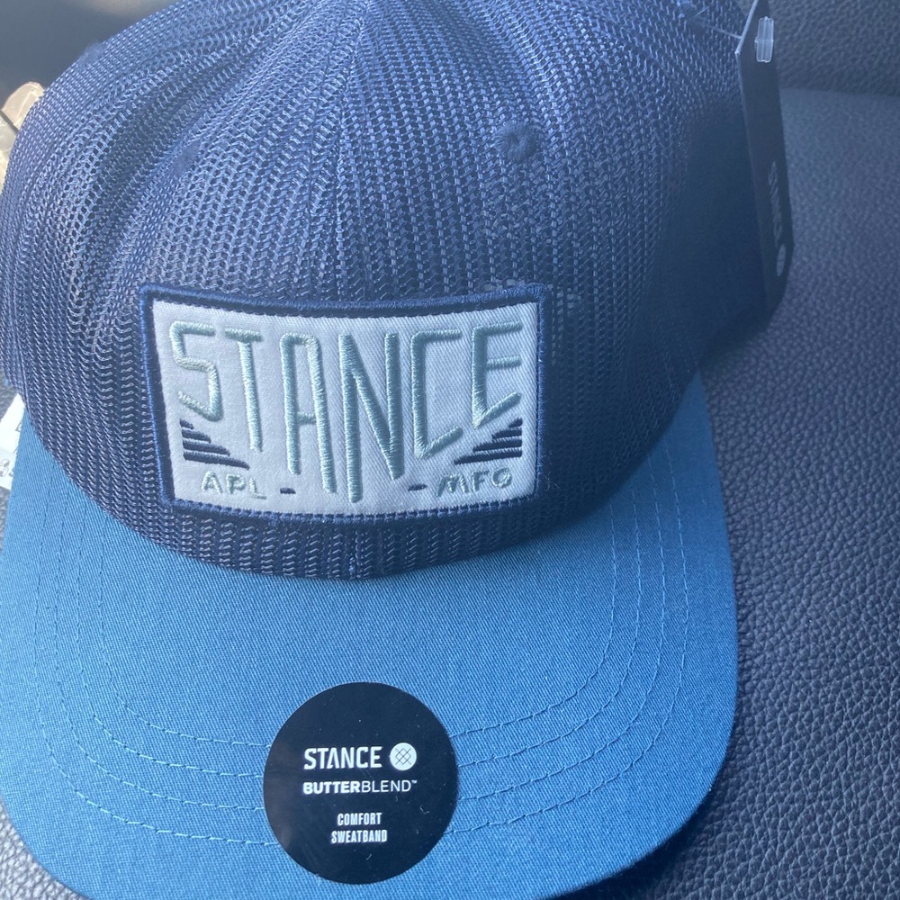 Stance Two-Tone Navy Mesh Snapback with Light Blue Brim